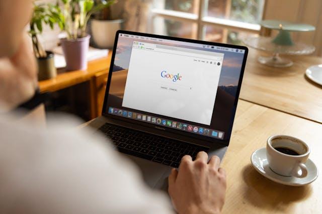 7 Effective Link Insertion Strategies for Better SEO