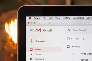 Discover the best cold email software for sales teams. Compare SmartReach, Apollo, Klenty & more. Features, pricing & expert recommendations.